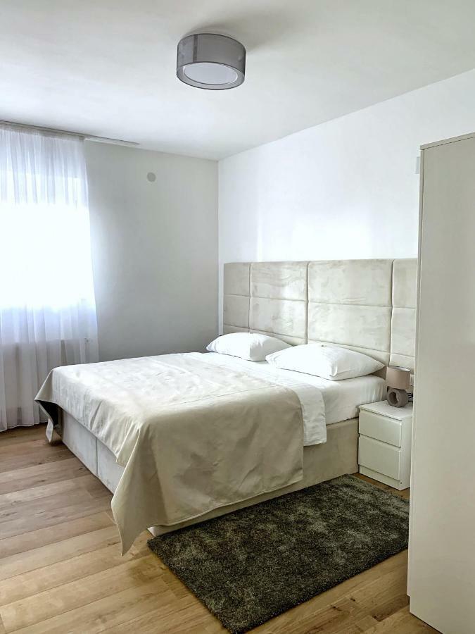 National Plus Zagreb Exterior foto